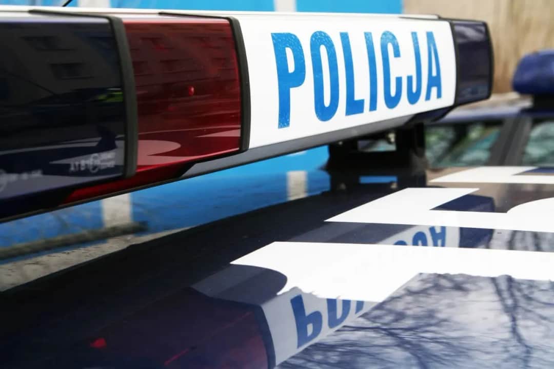 Co to jest akt prawny? Zrozumienie definicji i rodzajów aktów prawnych