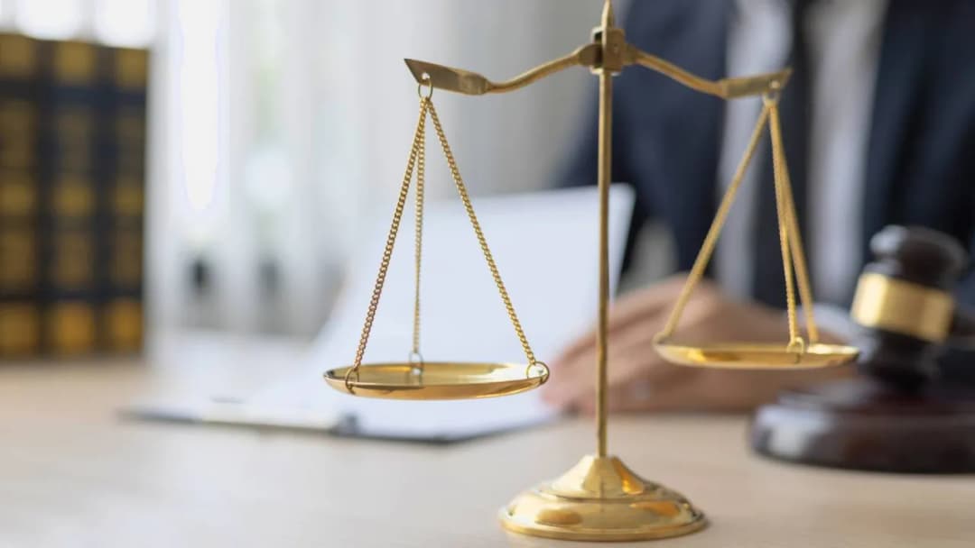 Ile kosztuje porada prawna u notariusza? Fakty i mity o opłatach