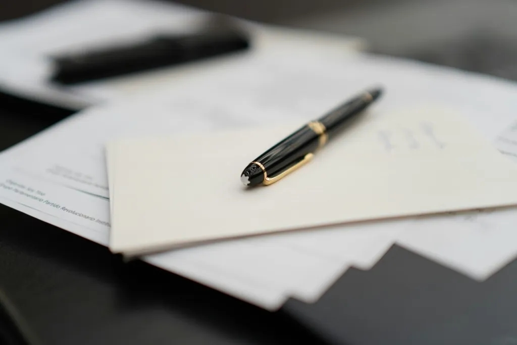 Zakup nieruchomości: kto naprawdę wybiera notariusza i dlaczego?