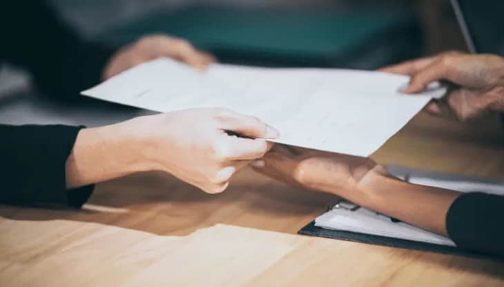 Jak napisać wniosek o wydanie świadectwa pracy - uniknij błędów