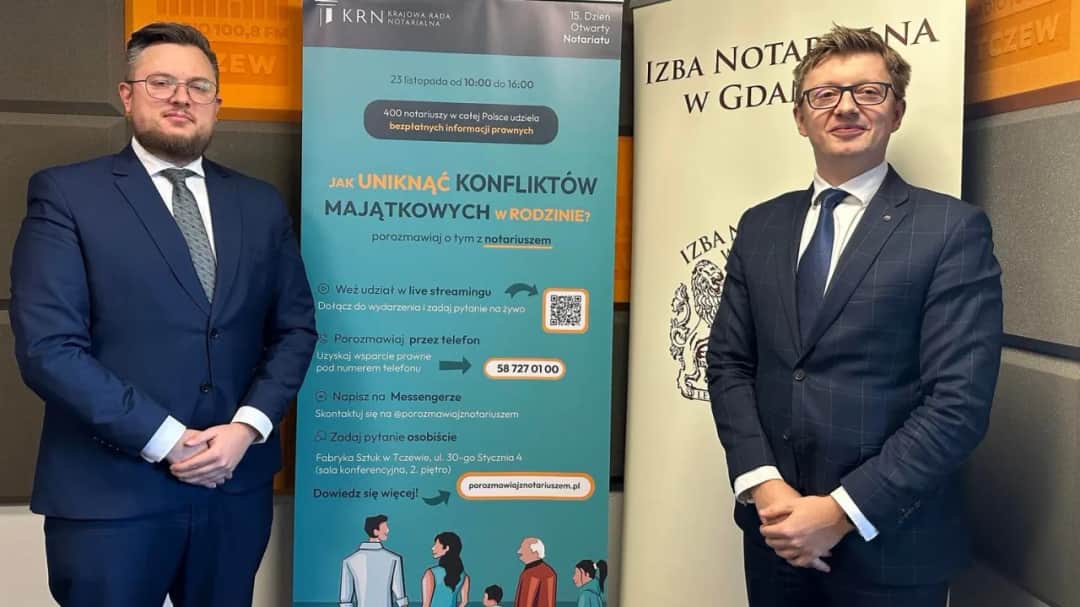 Kto pokrywa koszty notariusza? Odkryj, jak uniknąć niepotrzebnych wydatków